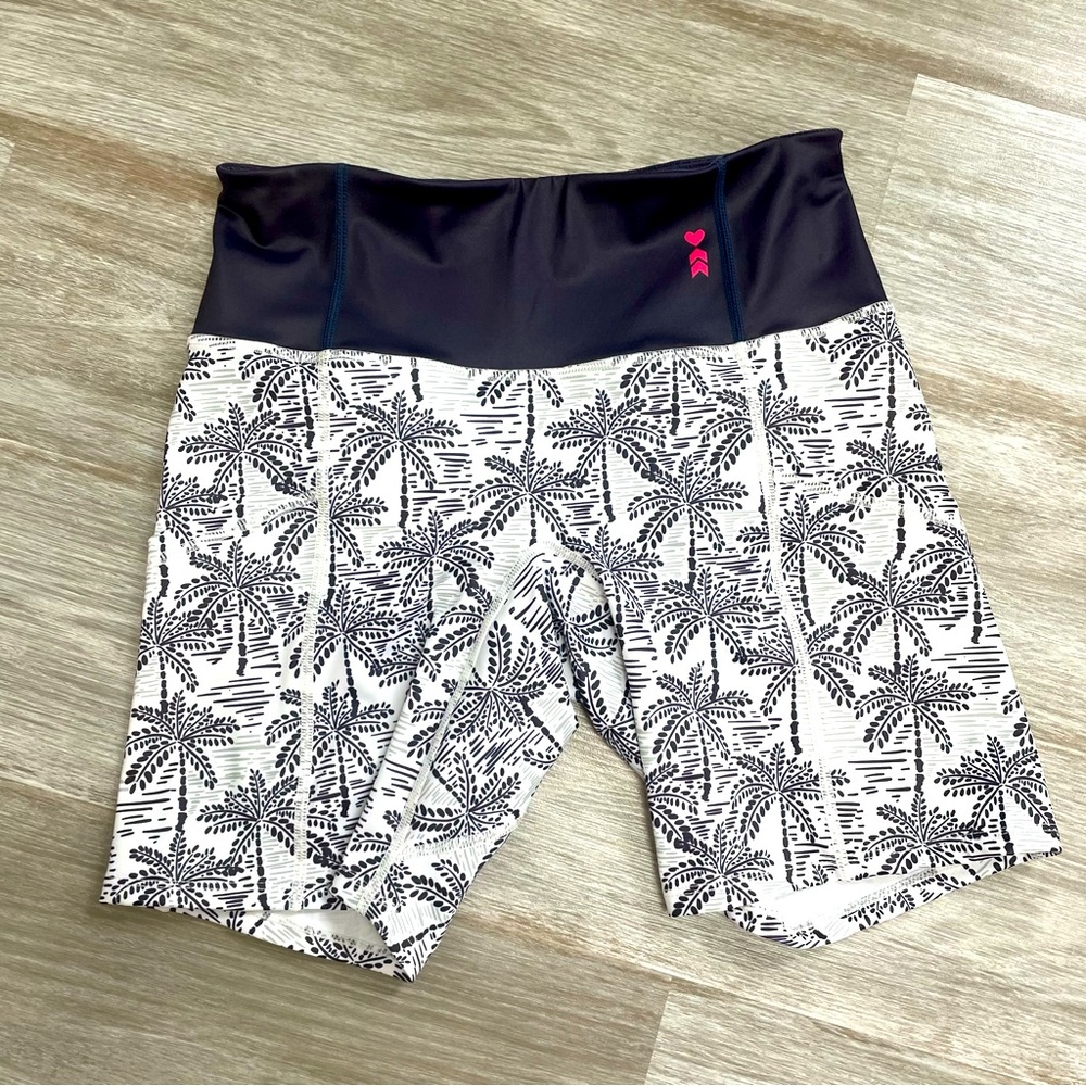 NWOT Palm Fitted Run Shorts